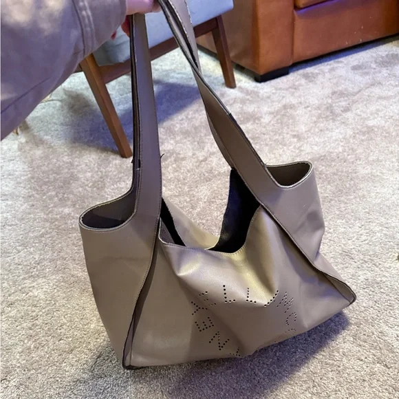 Stella McCartney logo tote bag - Picture 5 of 17